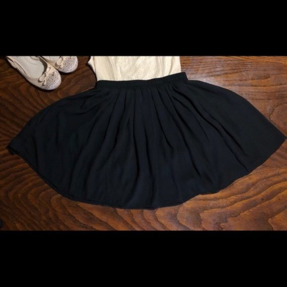 Brandy Melville | Black Dirndl Skirt | OS - Picture 7 of 7